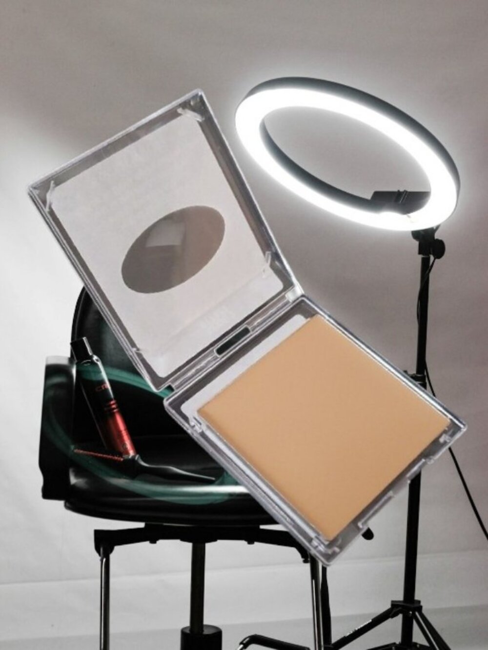 Mary Kay Endless Performance® Beige 2 Matte Crème-to-Powder Foundation ✨NIB✨ - Picture 3 of 6